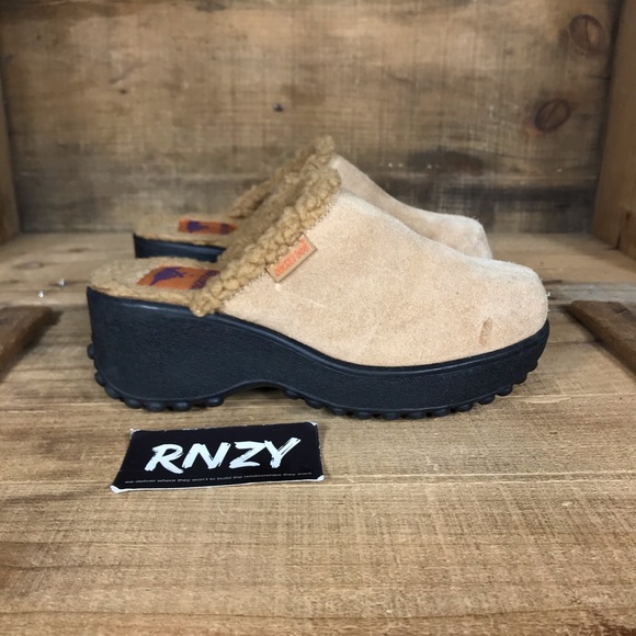 Rocket Dog Shoes - Rocket Dog Fleece Lined Platform Wedge Clog